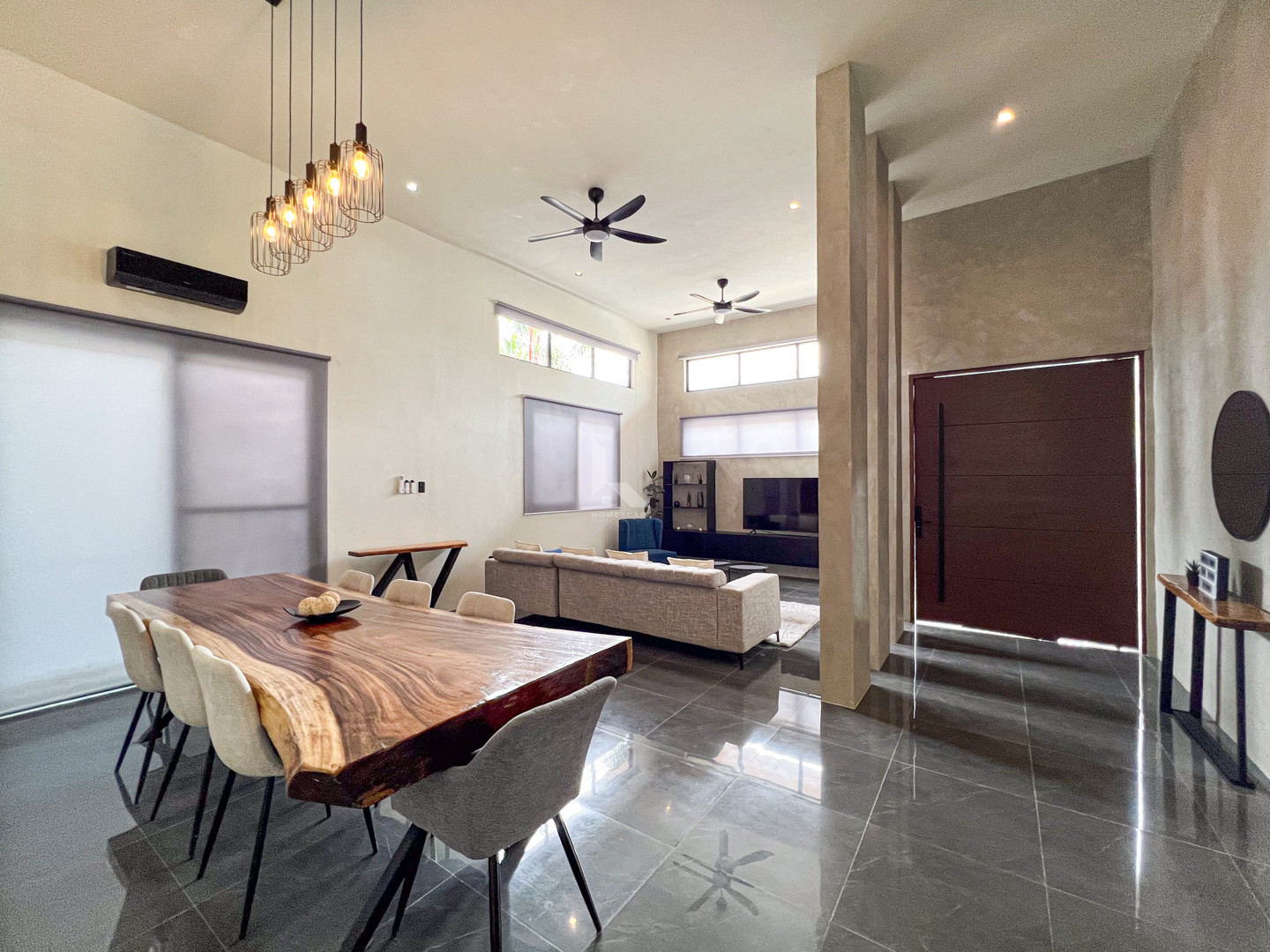 Elegant Modern Contemporary Home For Sale photo 2
