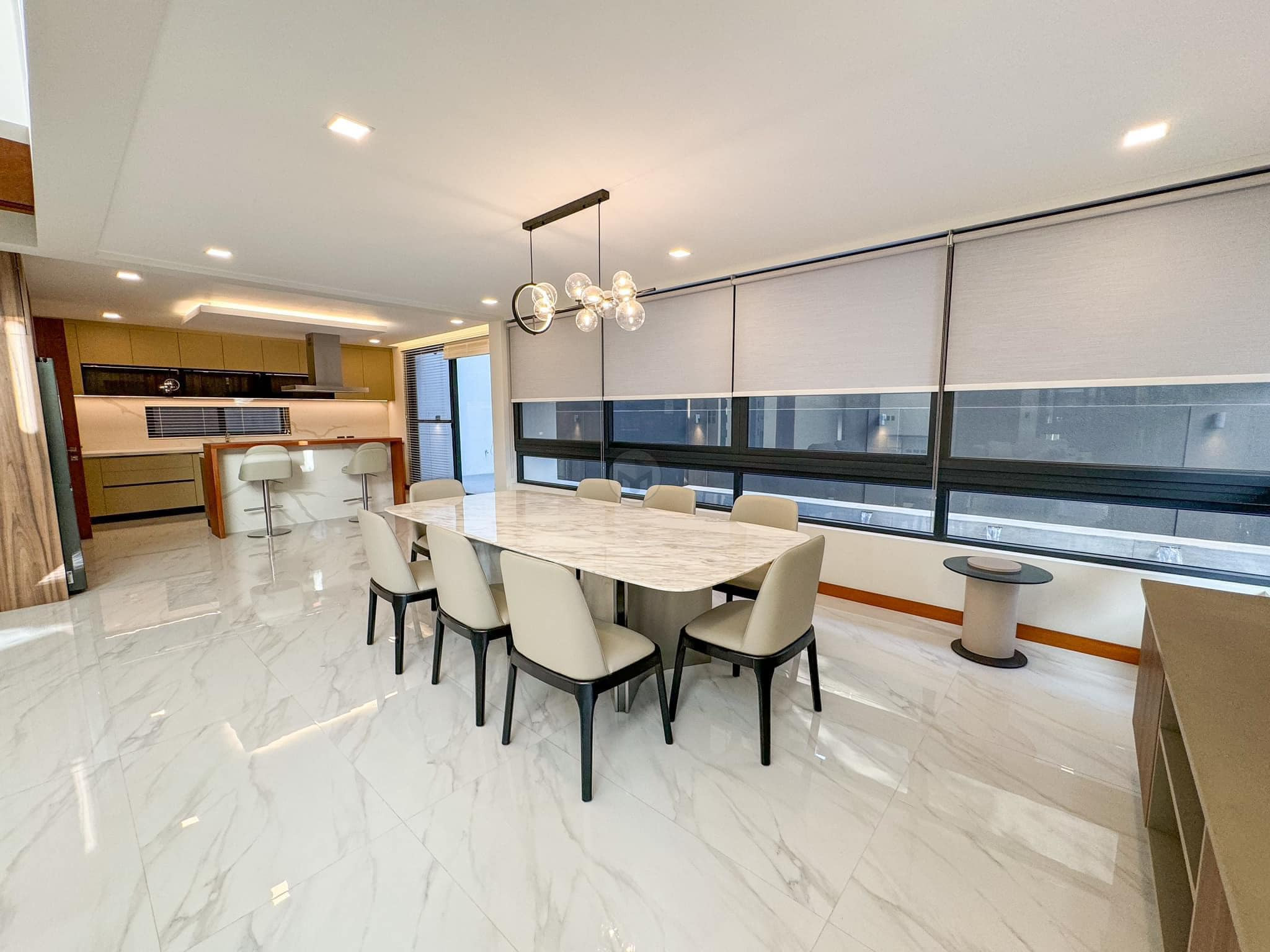 An Outstanding 7 Bedroom Home for Sale in Congressional Ave. photo 4
