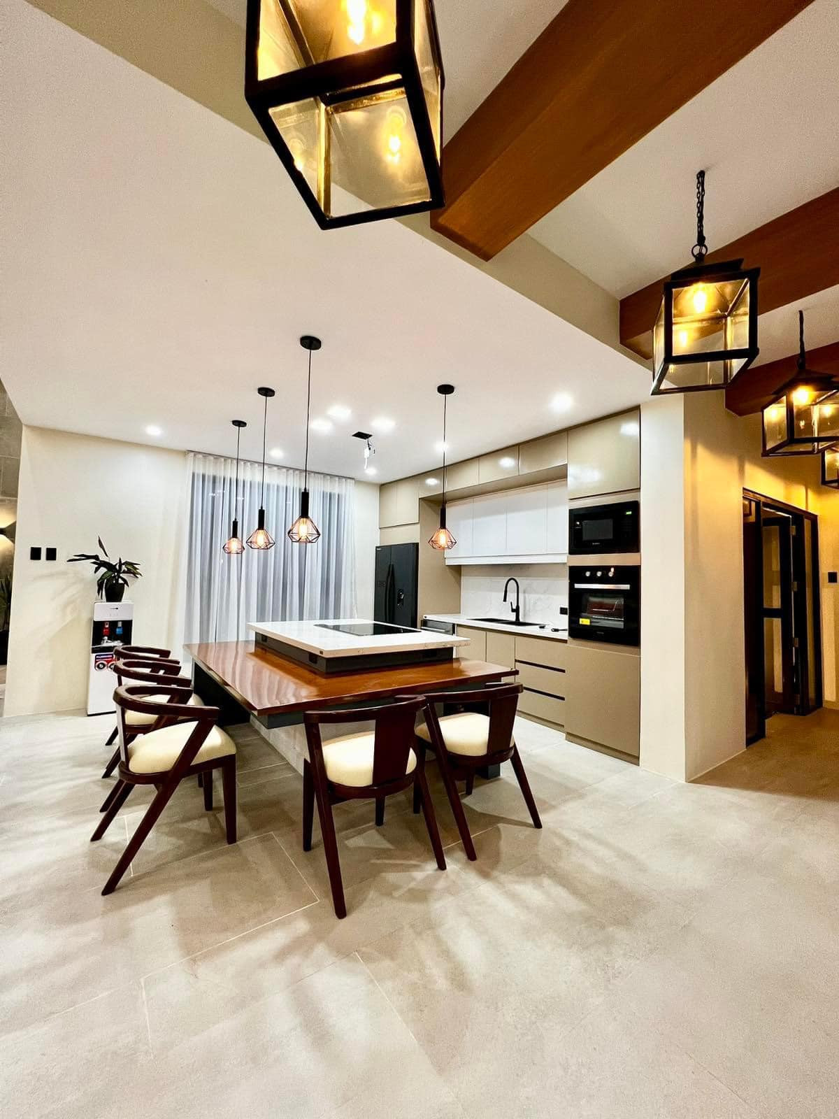An Elegant and Serene Home for Sale in Tagaytay City photo 5