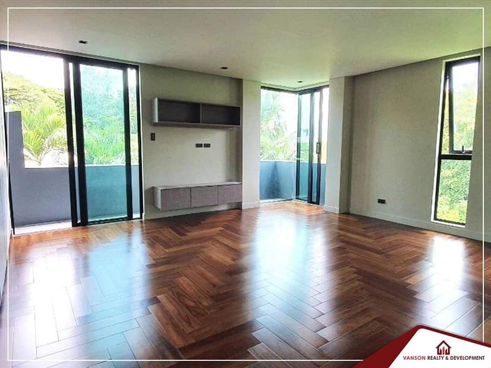 HOUSE AND LOT IN AYALA HEIGHTS, QUEZON CITY photo 5