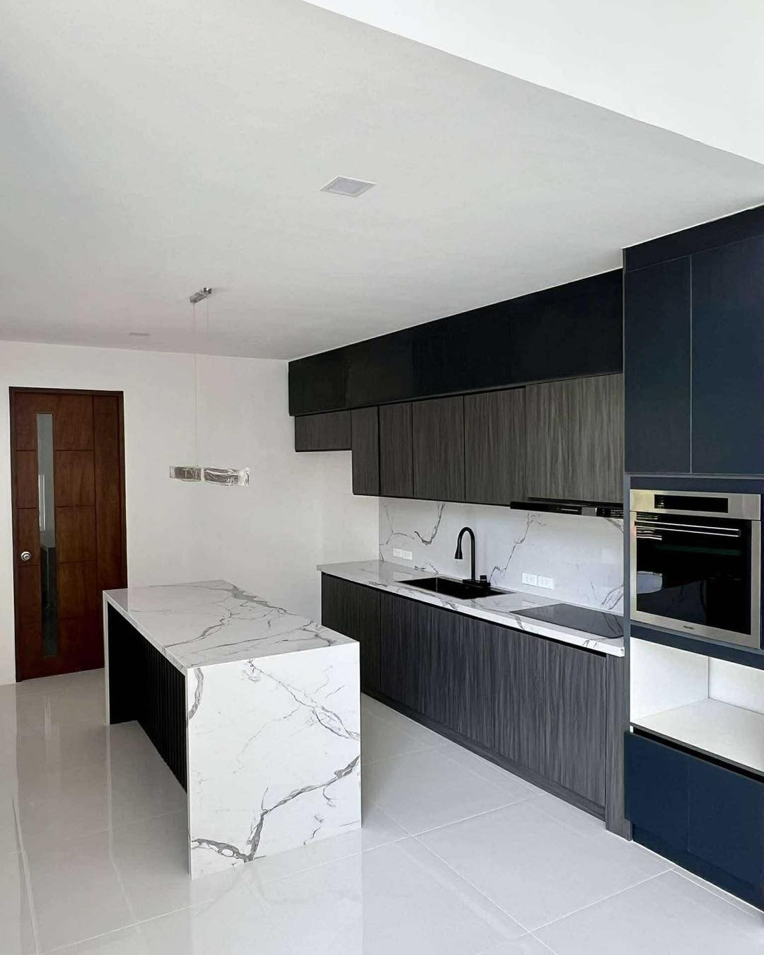 A Striking New 4 Bedroom Modern House and Lot for Sale in BF Homes photo 5