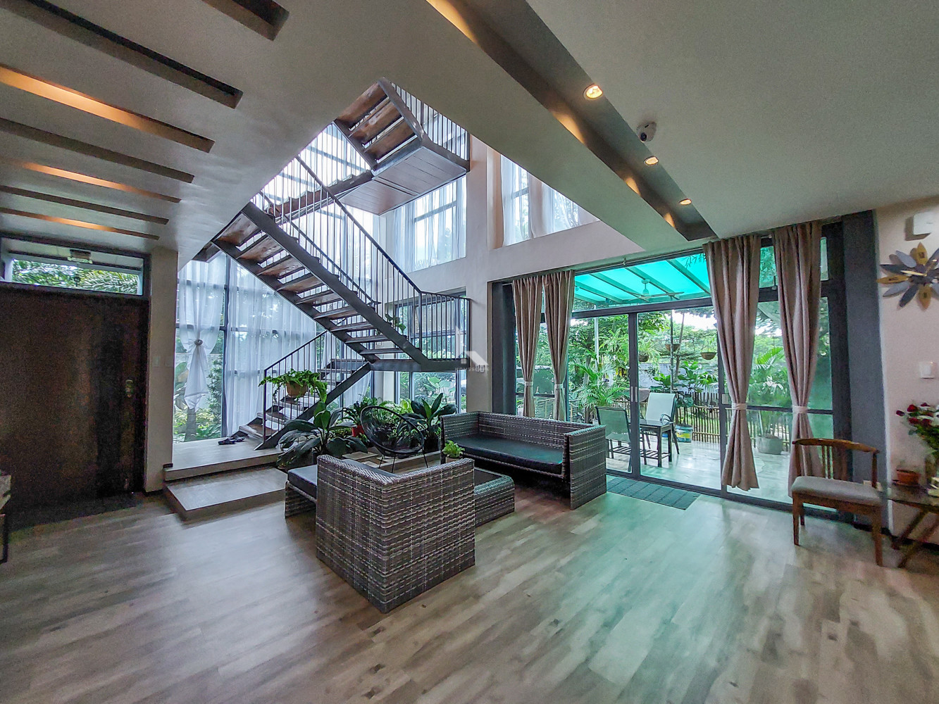 3 Storey Home for Sale in Southpoint Subdivision, Cabuyao Laguna photo 1