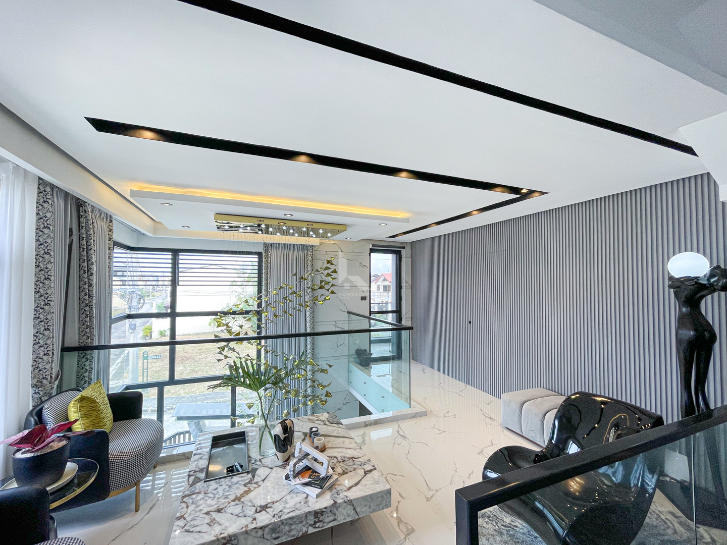 Impressive Modern Tropical Industrial Corner House For Sale in Grand Meadows photo 5