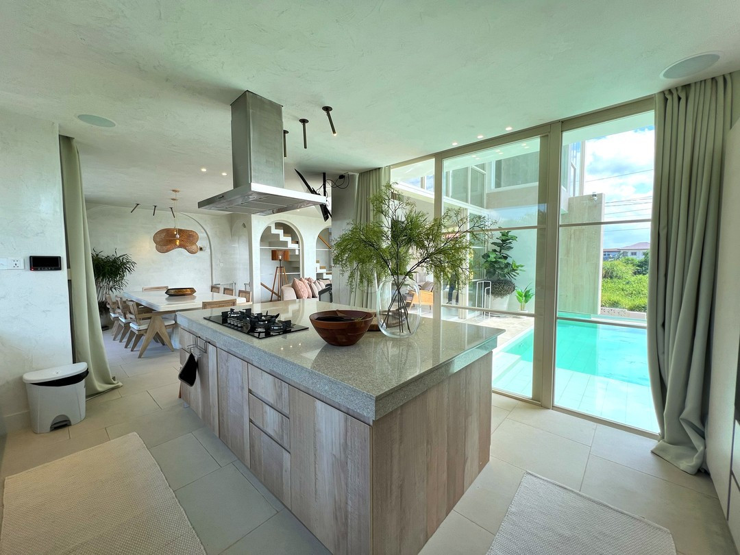 Breathtaking Brilliant House and Lot For Sale in Nasugbu, Batangas photo 5