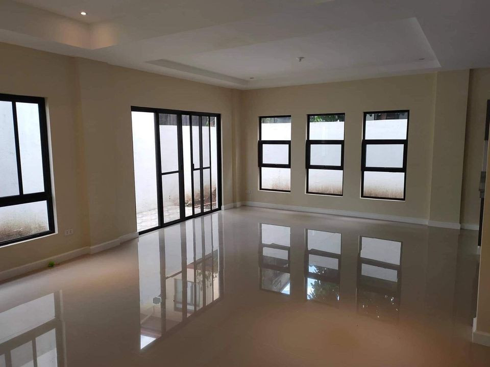 House and Lot for Sale in BF Northwest, ParaƱaque photo 1