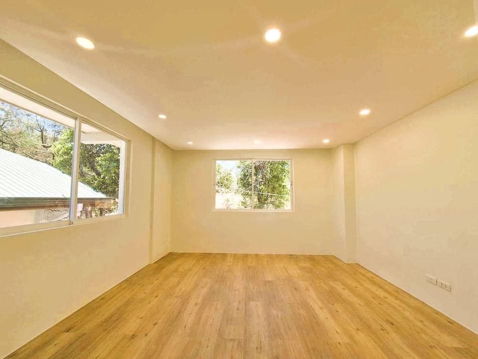 A Statuesque 5 Bedroom Home for Sale in Hillsborough Alabang Village photo 5