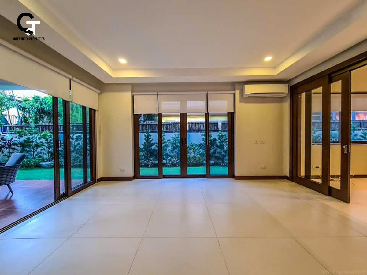 3 Storey Modern Design Massive Brand New House and Lot photo 2