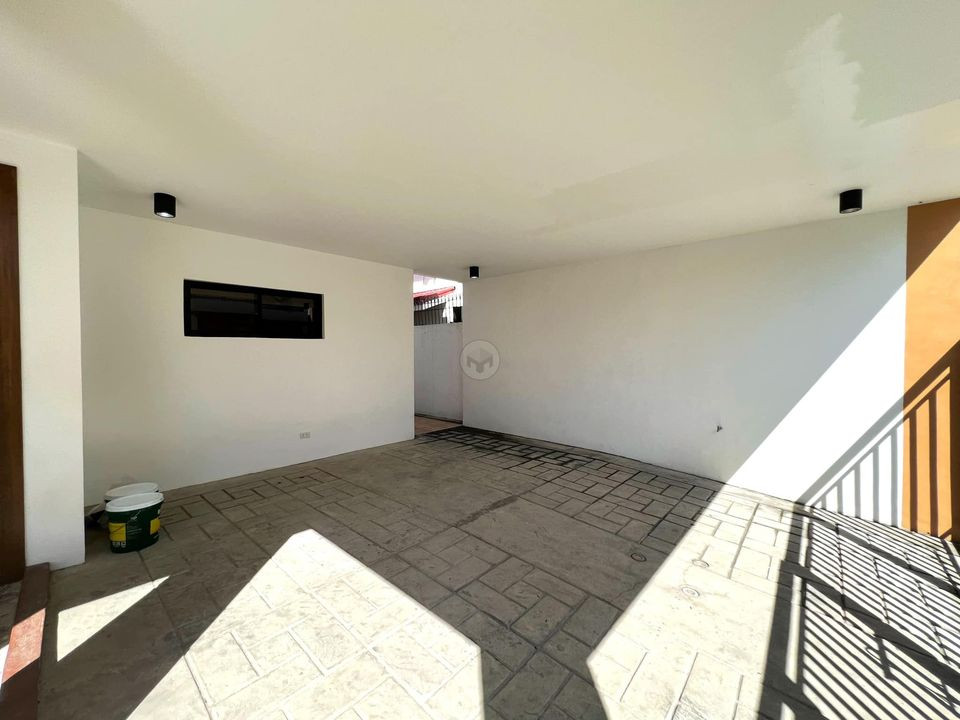 House and Lot for Sale in BF Homes - Northwest photo 3