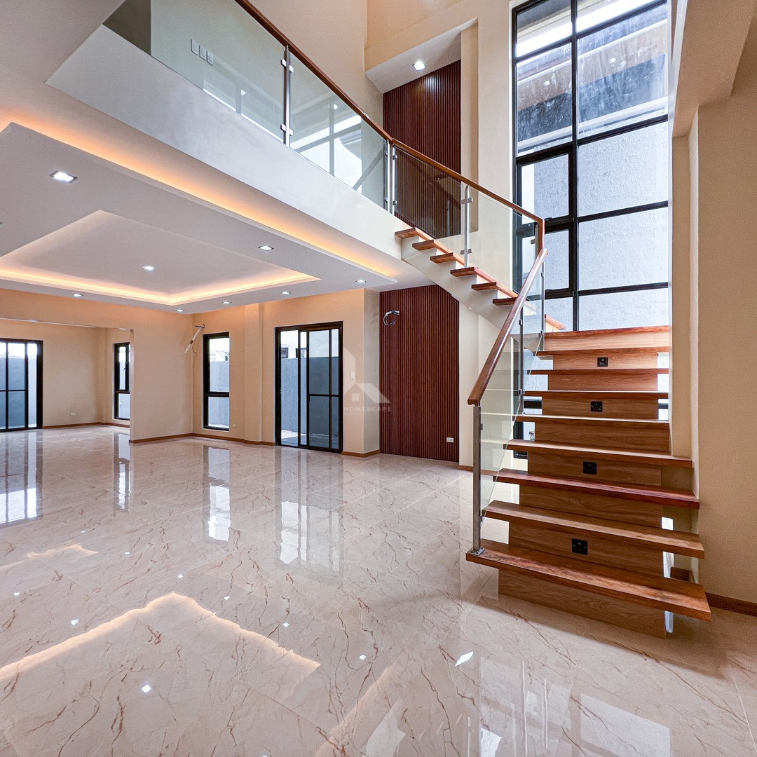 Stunning Modern House and Lot with High Ceiling for Sale photo 2