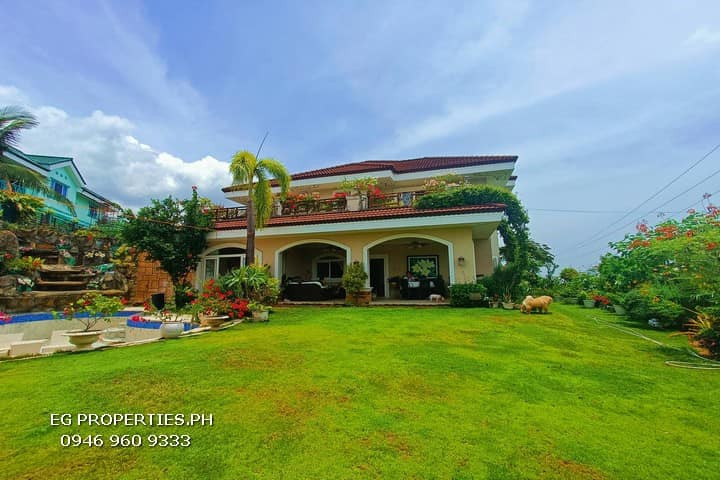 HOUSE AND LOT FOR SALE IN ROYALE CEBU CONSOLACION photo 1