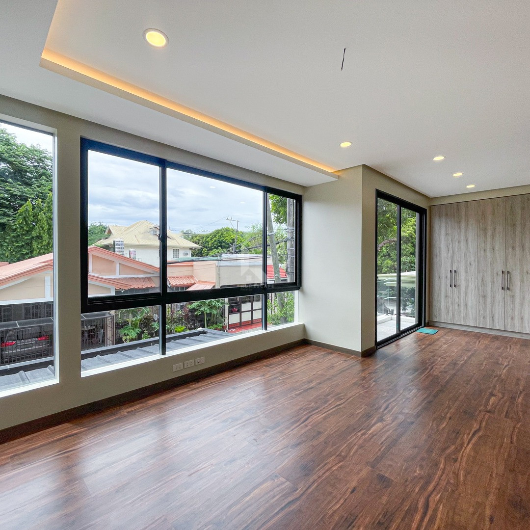 Sophisticated Modern Contemporary House and Lot For Sale photo 4