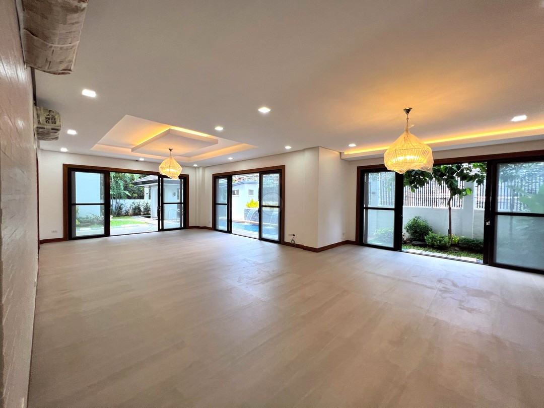 Prime Grandeur House and Lot for Sale photo 5
