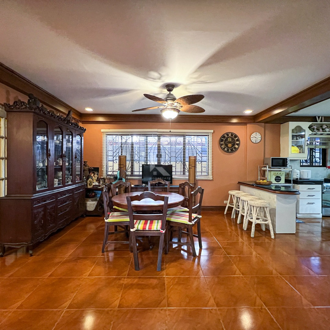 Notable Contemporary 4-Bedroom House and Lot For Sale in Don Antonio Royale photo 5