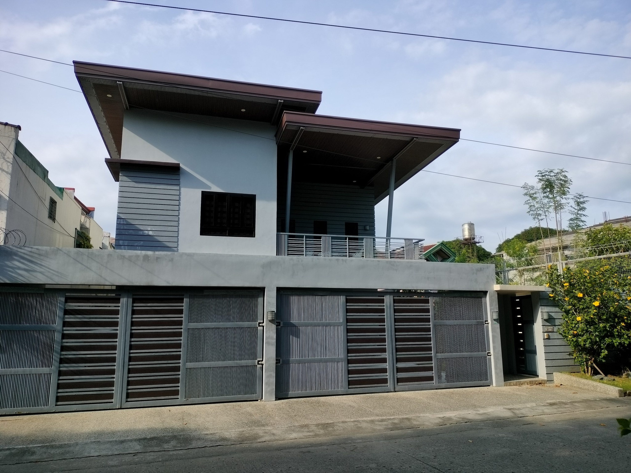 Owner Built Massive House For Sale in BF Homes Paranaque photo 2
