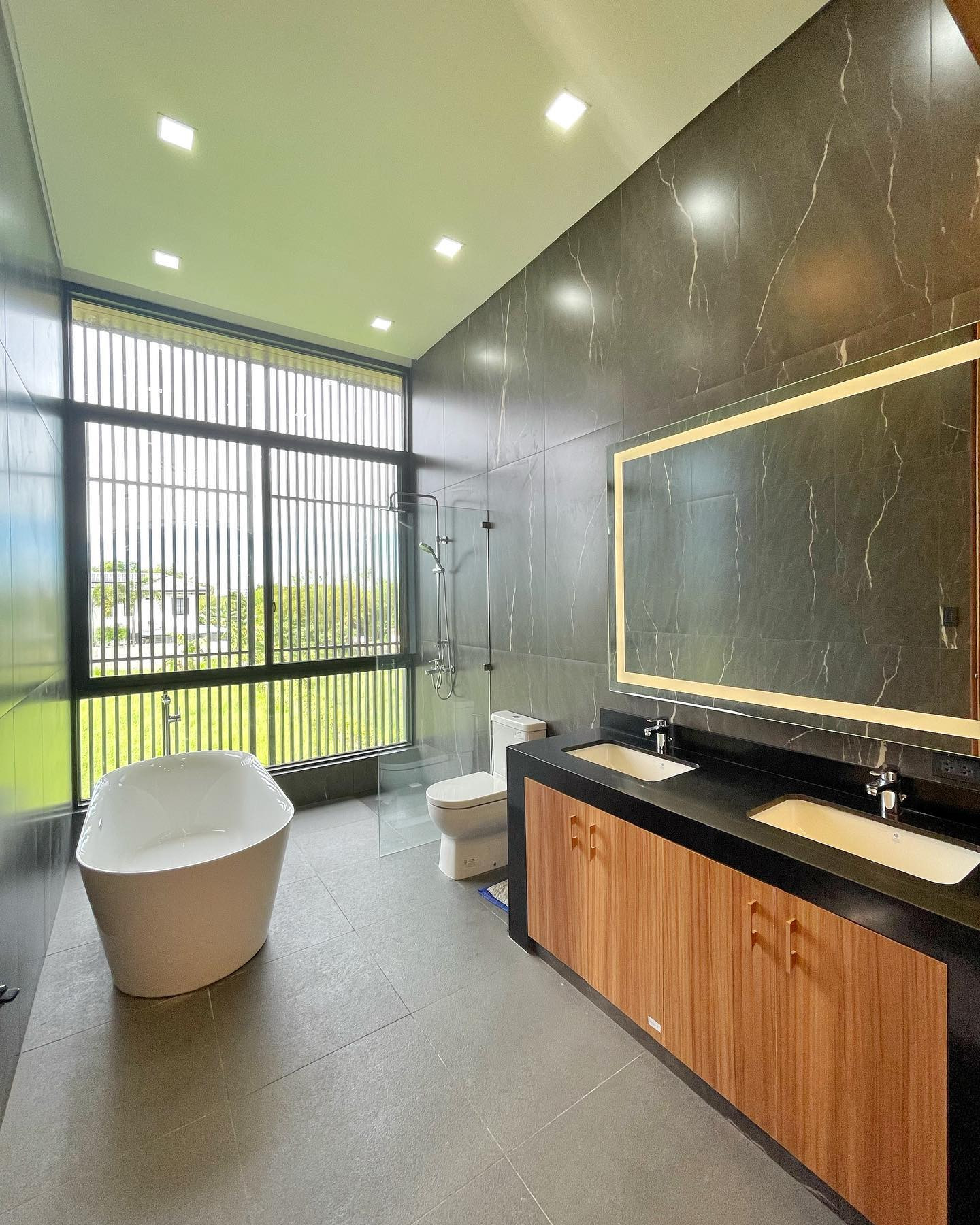 Modern Elegant Designer Home in Plaridel Bulacan photo 5