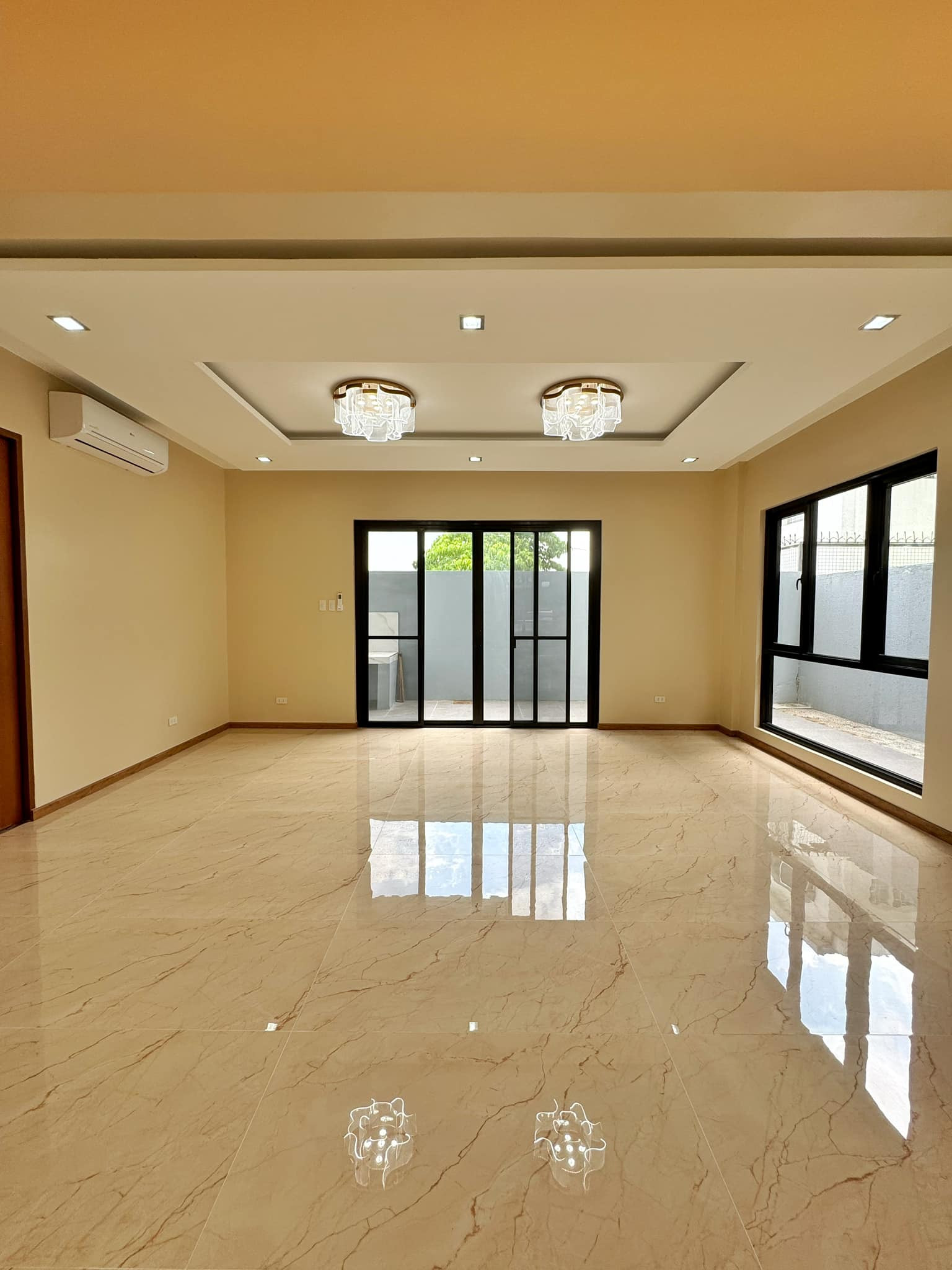 Brand New Modern House for Sale in Neopolitan Commonwealth Fairview Quezon City photo 2