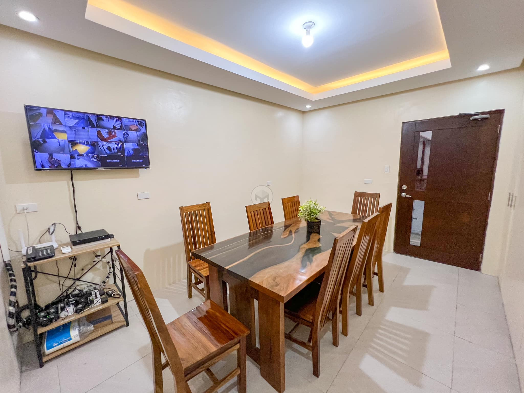 Create Your Perfect Home in This Stunning Modern House for Sale photo 3