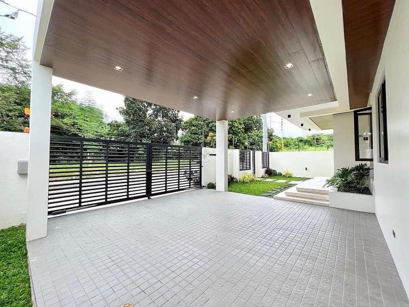 House and Lot For Sale photo 2