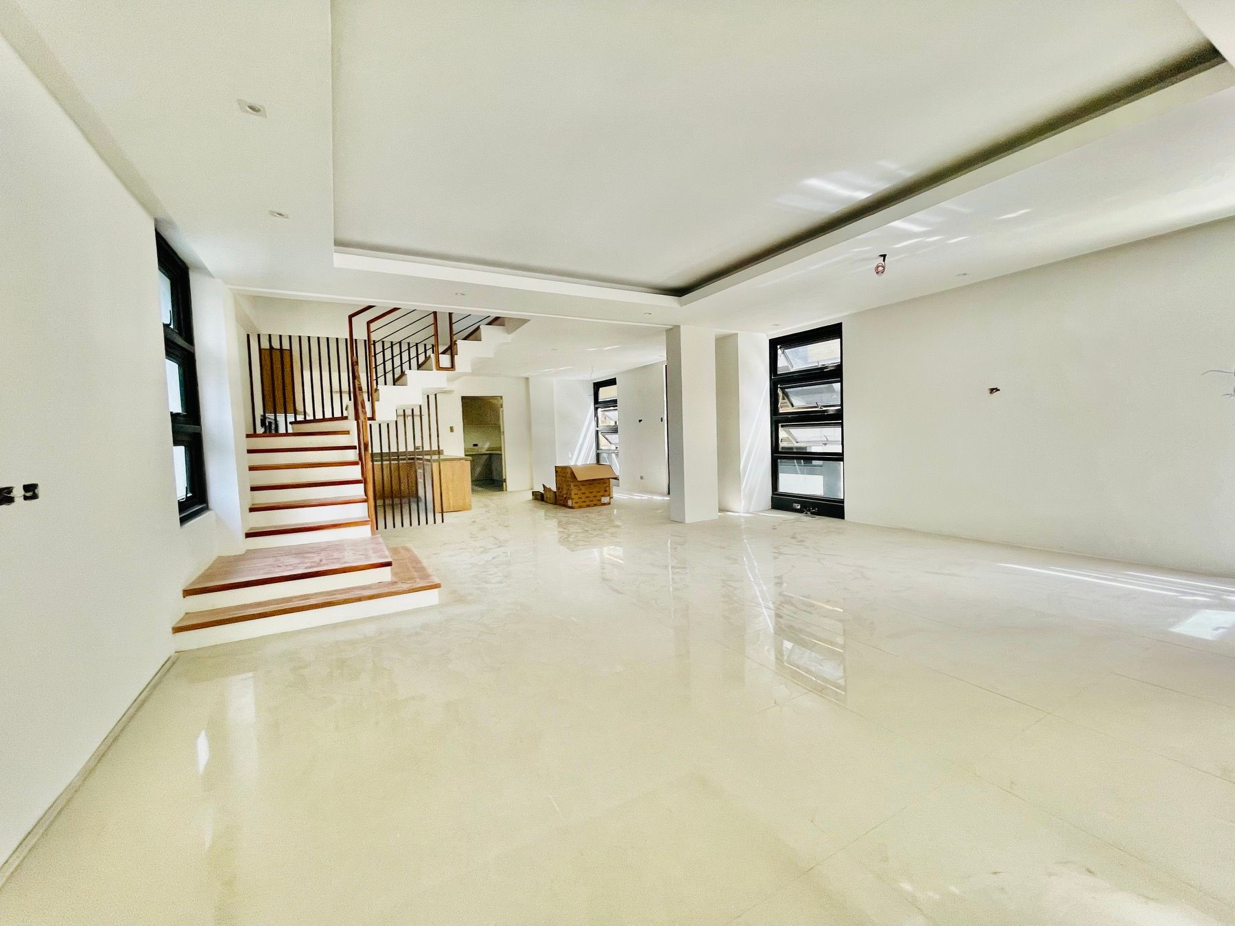 Cozy Sleek Townhouse for Sale in Wack-Wack Greenhills, Mandaluyong City photo 3
