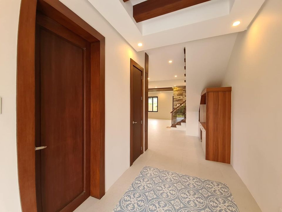 PORTOFINO HEIGHTS BRAND NEW HOUSE FOR SALE photo 5