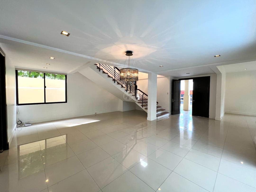 A Pleasant and Spacious House and Lot for Sale in Quezon City photo 5