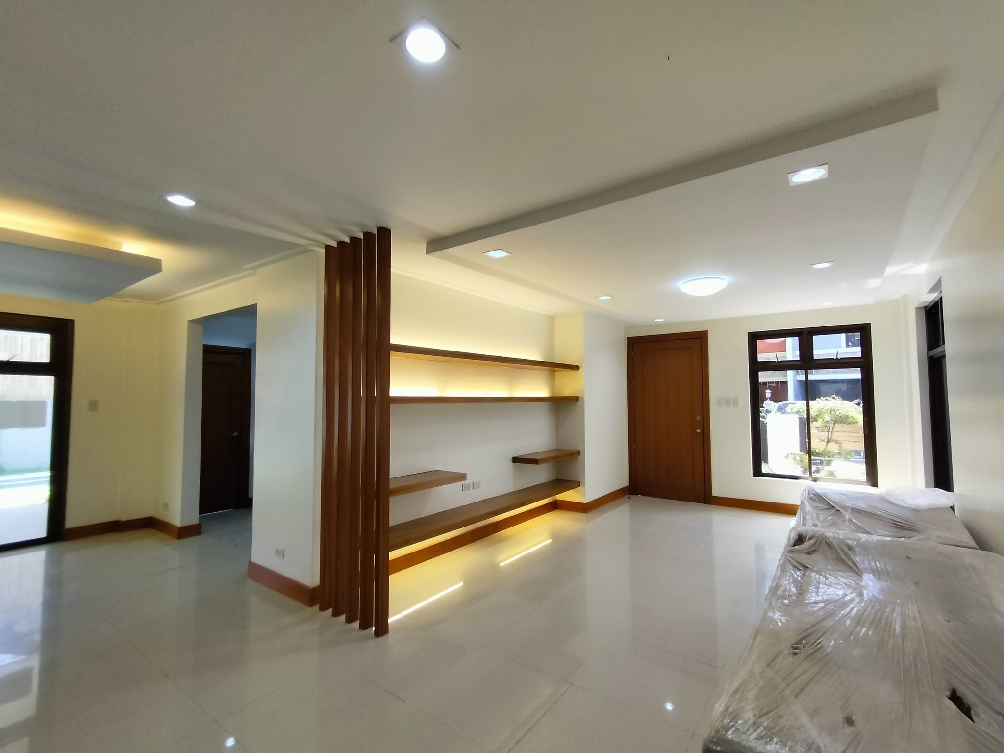 Charming House with Swimming Pool photo 4