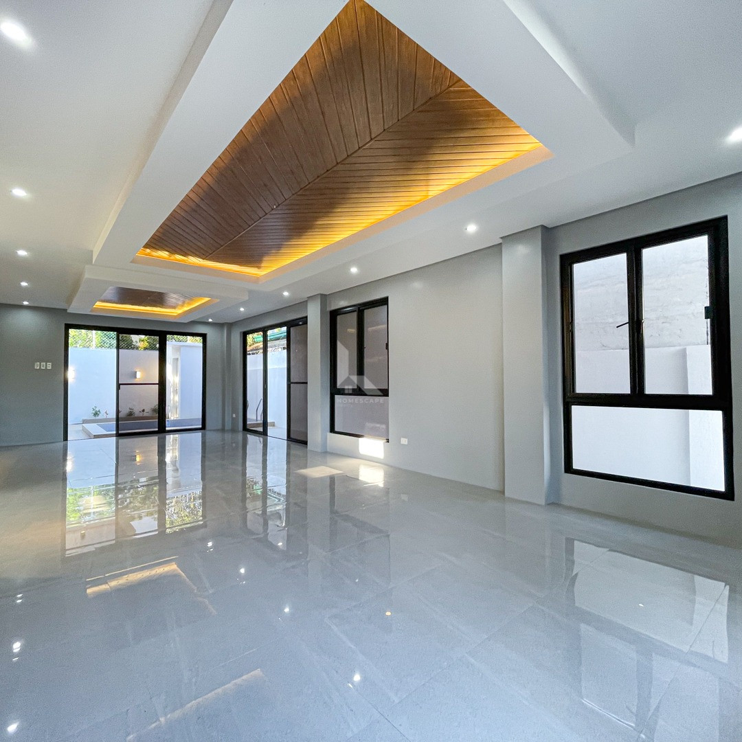 Superb Spacious Modern Home with a Cozy Pool For Sale in BF Homes photo 4