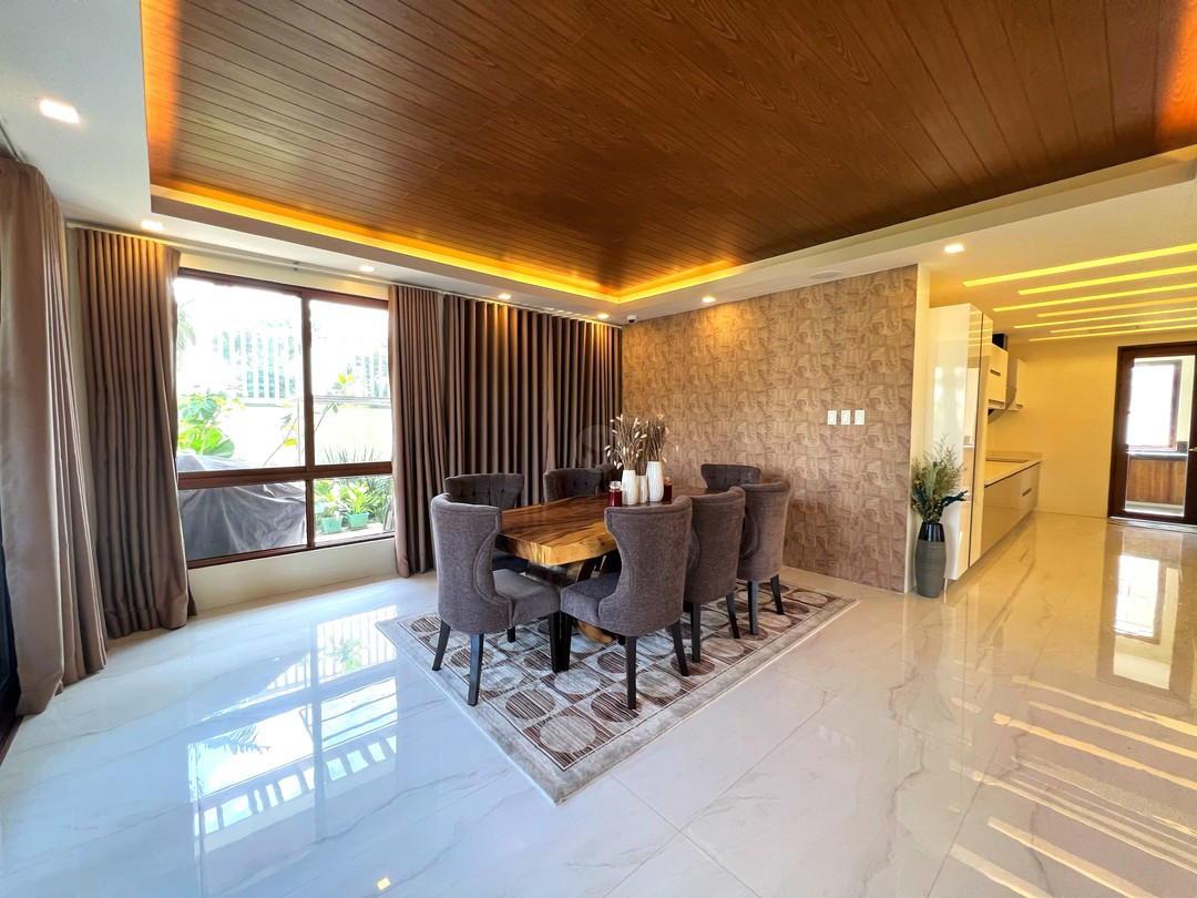 A Pleasant and Warm House and Lot for Sale photo 5