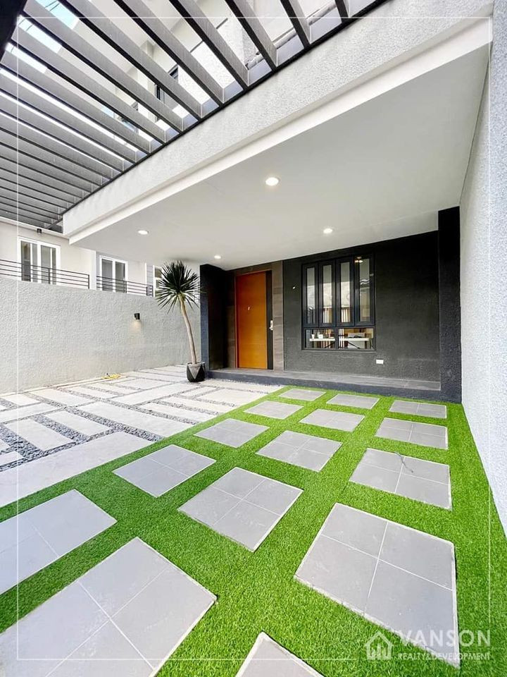 HOUSE AND LOT FOR SALE IN AFPOVAI, TAGUIG CITY photo 2