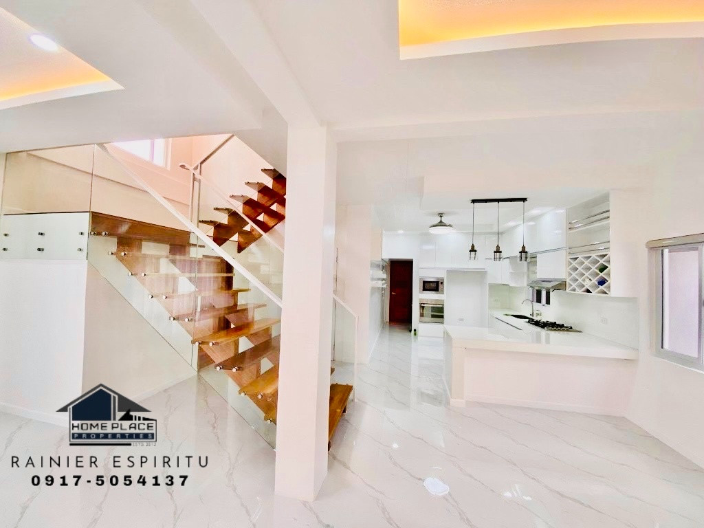Charming Lush Semi- Furnished House & Lot for Sale in BF HOMES photo 3