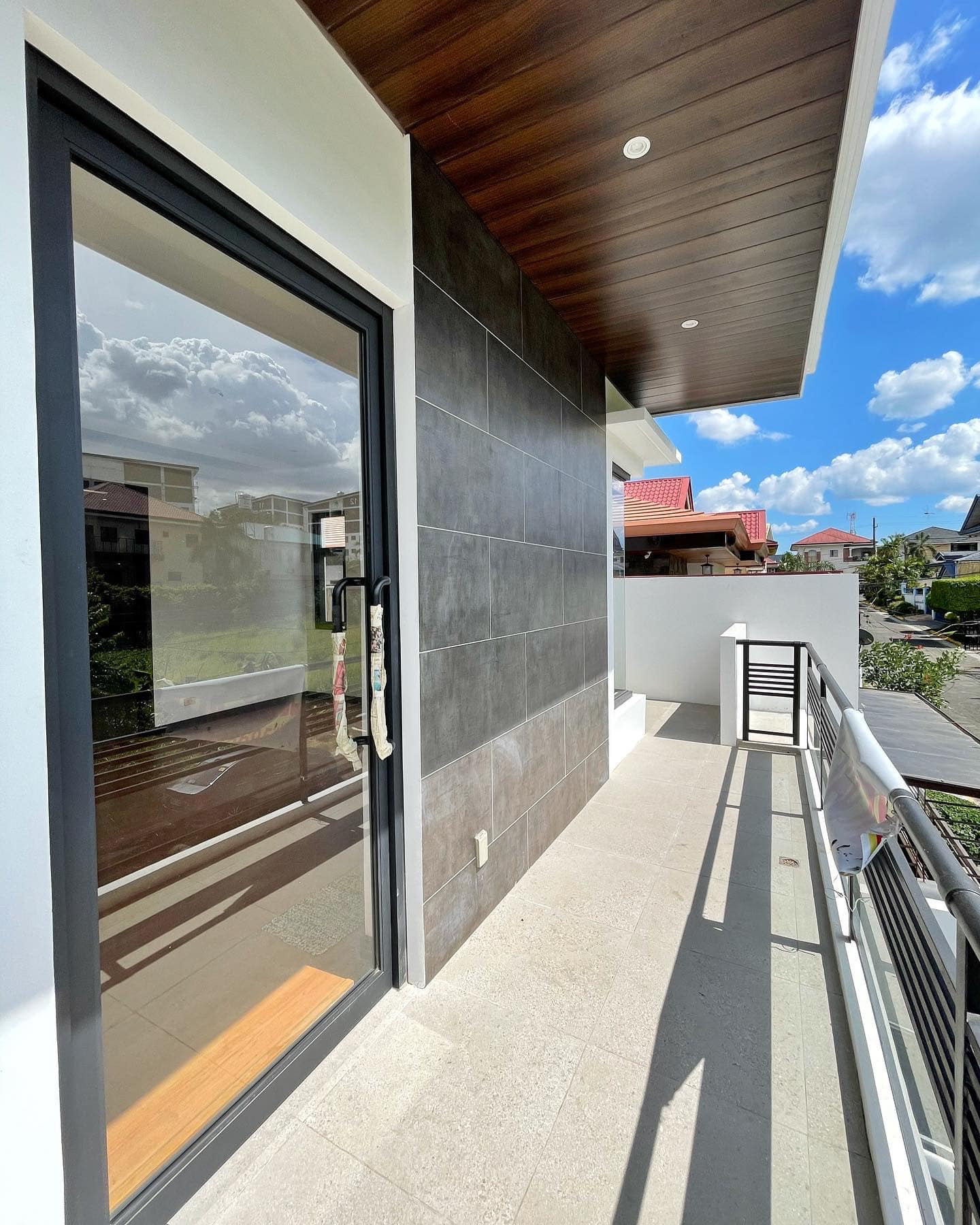 Brand New 3-Storey Modern House for Sale in Batasan Hills Quezon City photo 5