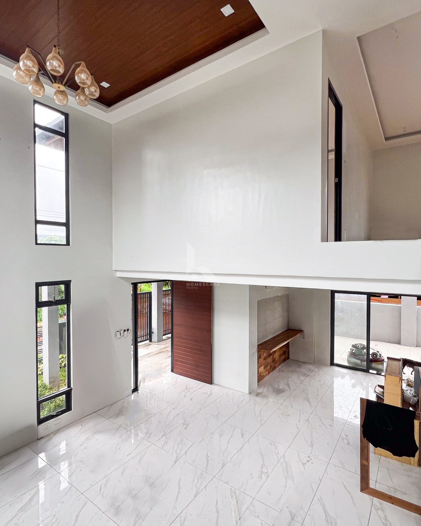 Classy Modern Contemporary House and Lot in Geneva Gardens photo 4