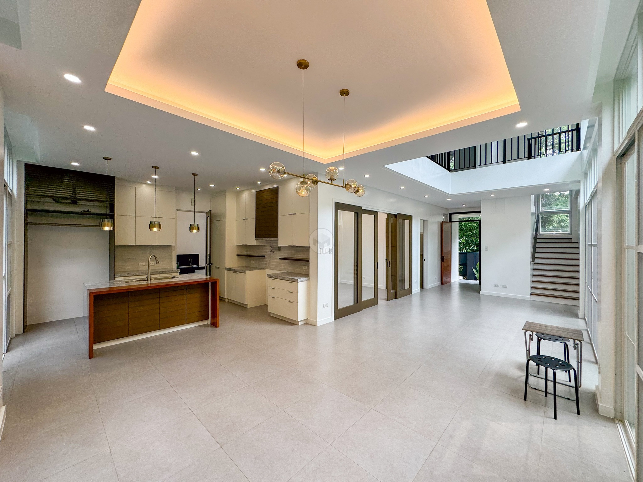 Fabulous 4-Bedroom House for Sale in in Filinvest Heights photo 2