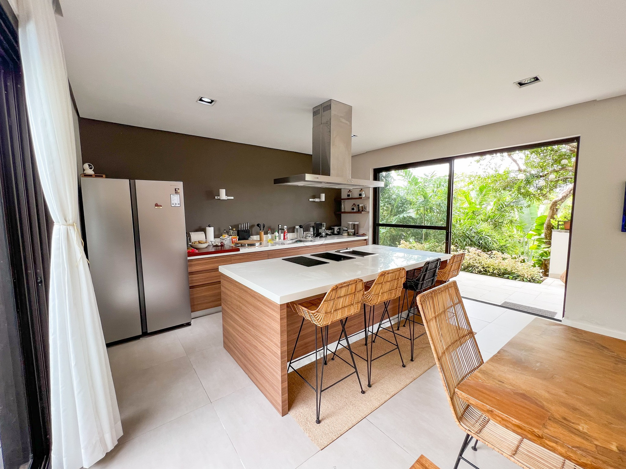 Stunning 3-Bedroom House for Sale in Anvaya Cove, Bataan photo 3