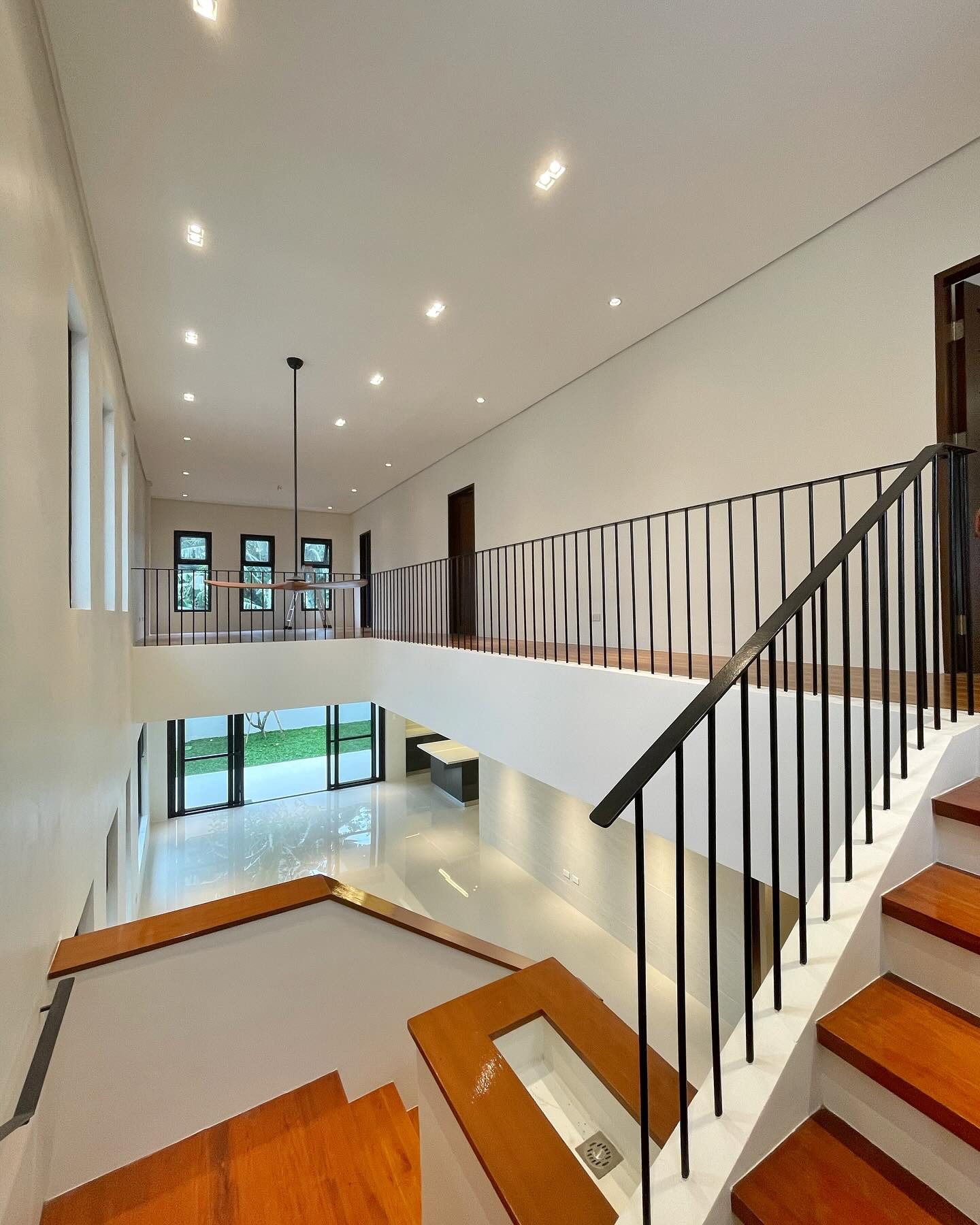 Brand New Modern Tropical Asian House for Sale photo 3