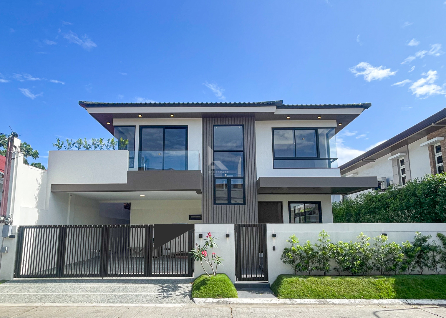 Superb Modern Contemporary House and Lot For Sale in BF Homes photo 1