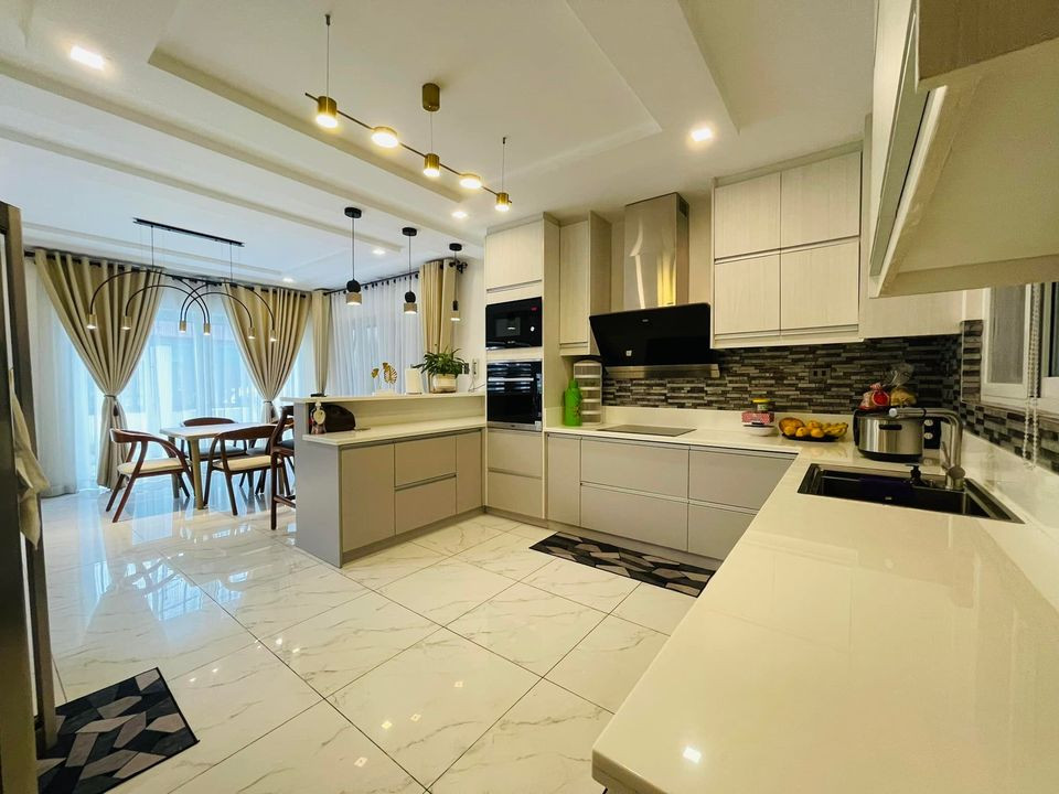 Fully furnished House For Sale In Greenwoods Exec Village Pasig photo 5