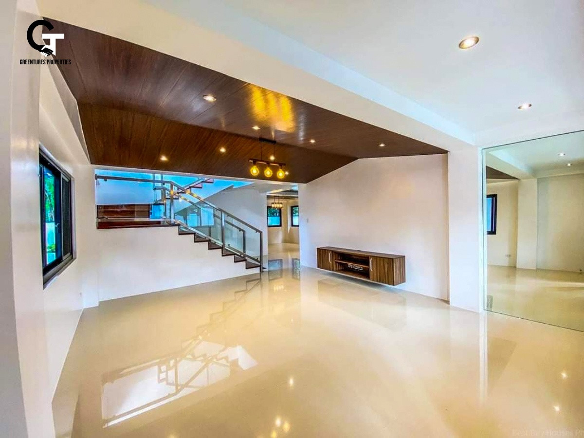 Modern Massive Brand New House with Swimming Pool & Spacious Garage photo 3