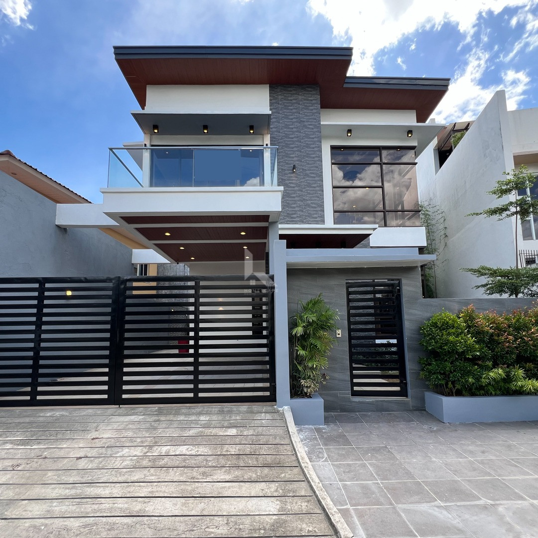 Upscale Modern Contemporary House and Lot For Sale photo 1