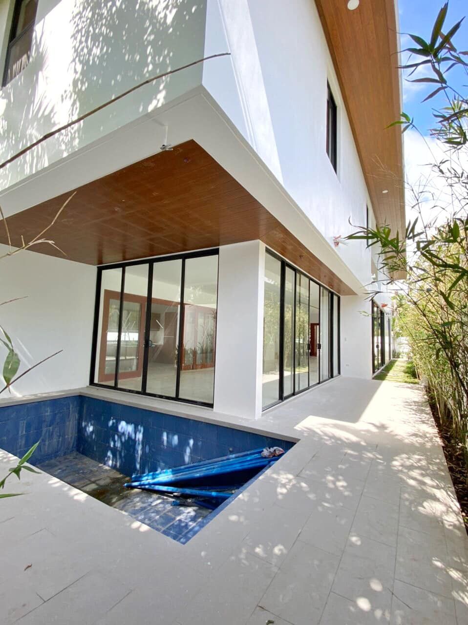 Beautiful 3-Storey Brand New House for Sale in White Plains Quezon City photo 3