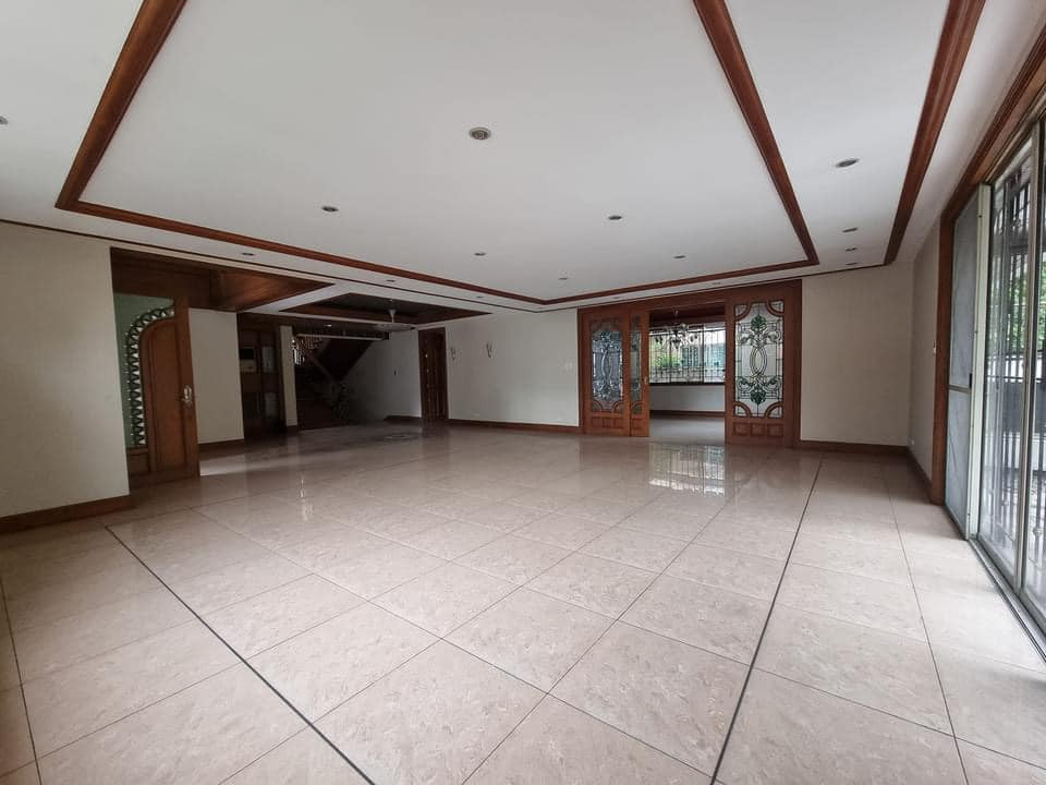 An Admirable 4 Bedroom House and Lot for Sale in Acropolis Subd. photo 2