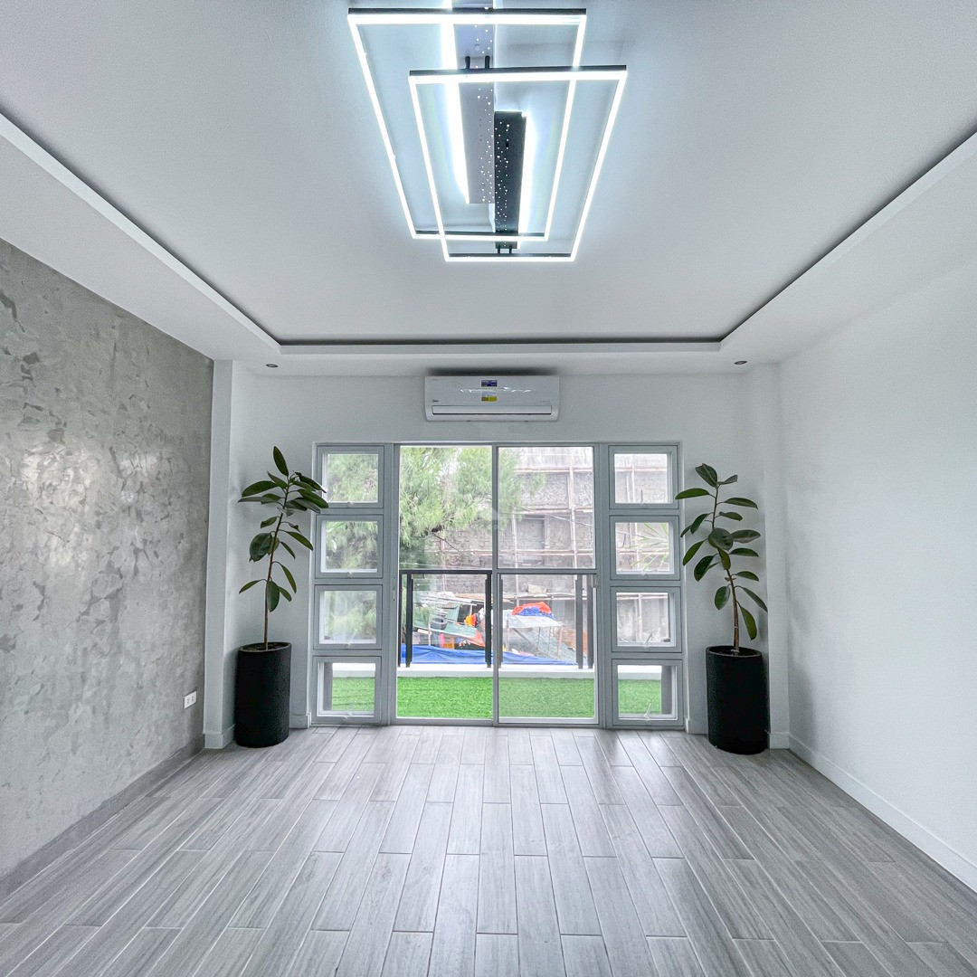 Modern Contemporary Corner House and Lot with Pool For Sale photo 4