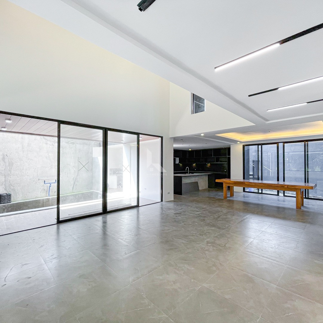 Sophisticated Modern Contemporary House and Lot For Sale photo 4