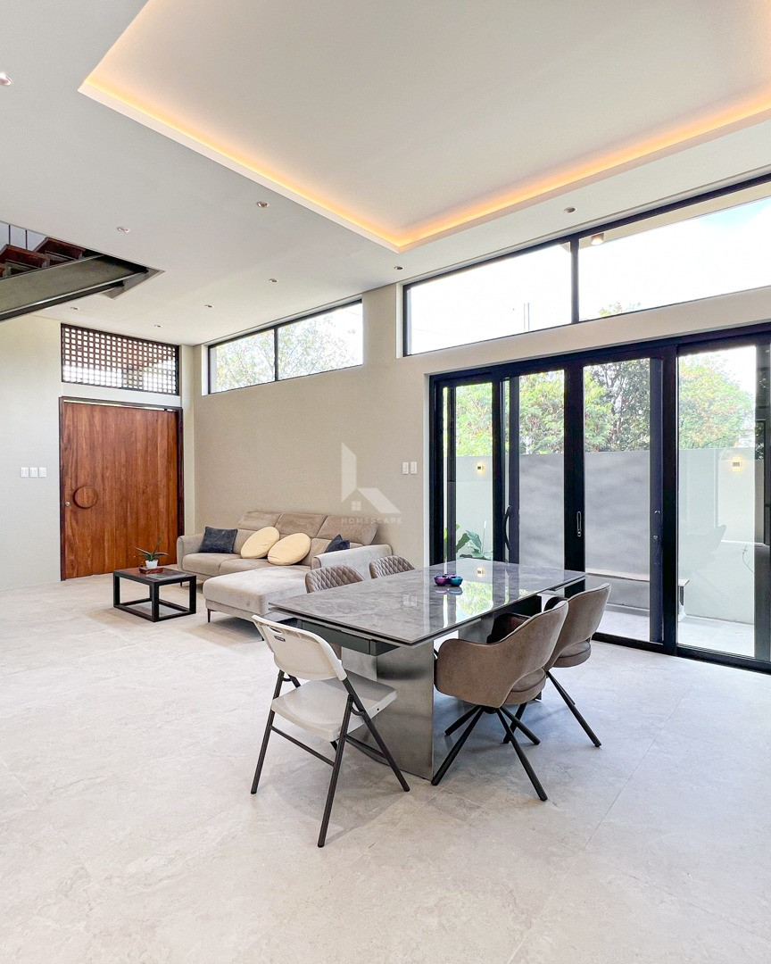 Astonishing Modern Contemporary House and Lot For Sale in Woodridge Heights photo 3