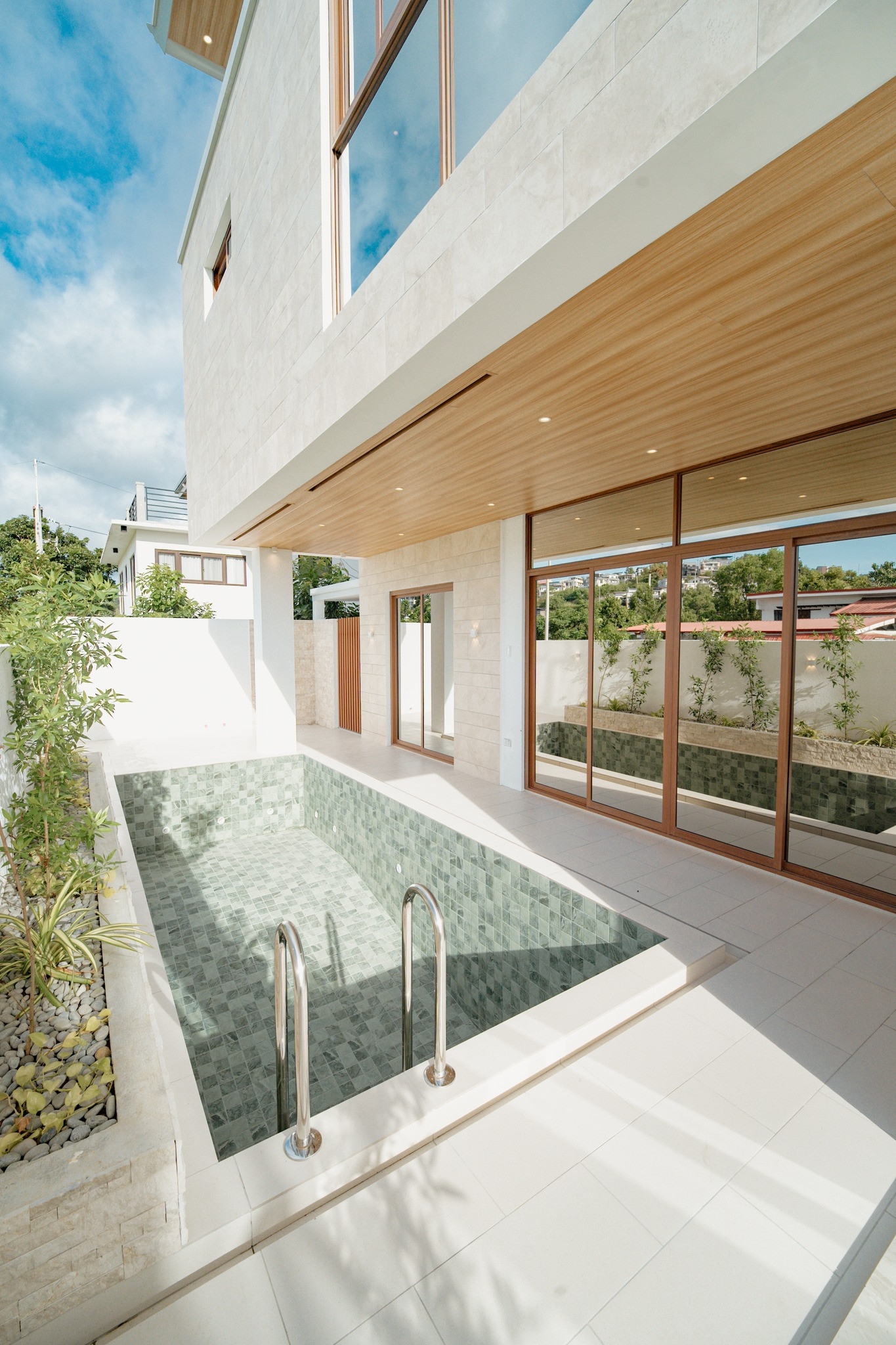 Stunning 5-Bedroom House and Lot for Sale in Eastland Heights, Antipolo, Rizal photo 4