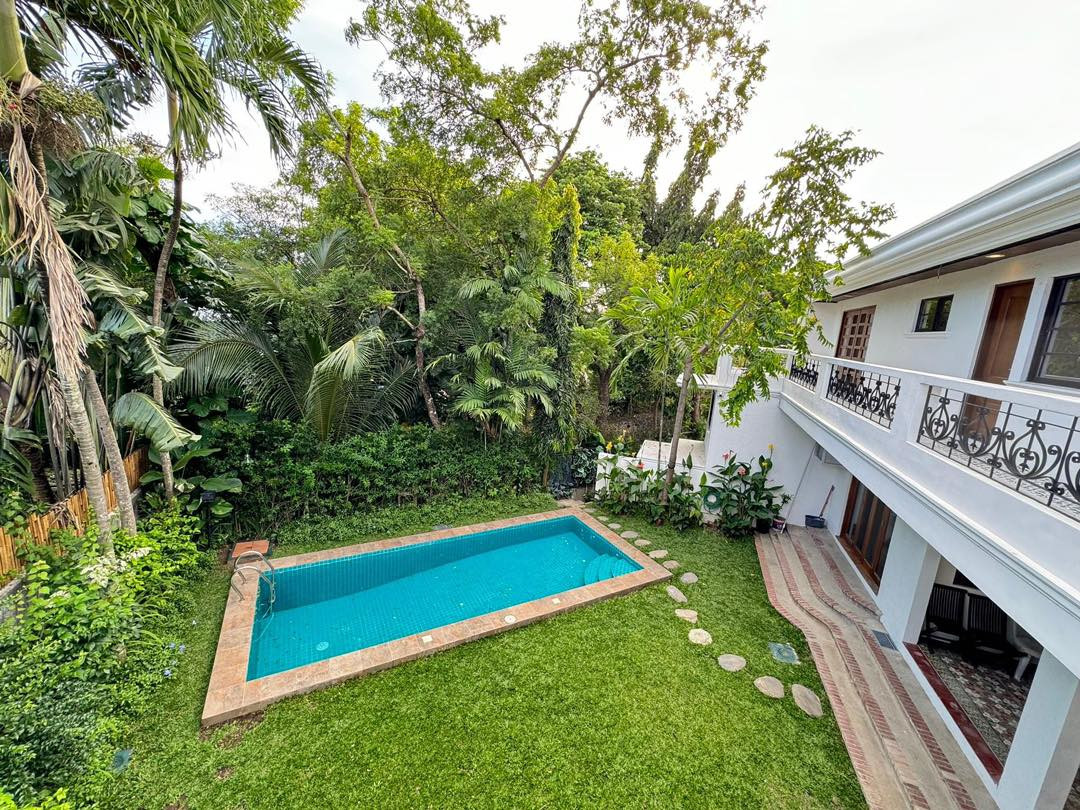 A Magnificent House and Lot for Sale in Ayala Alabang Village photo 3
