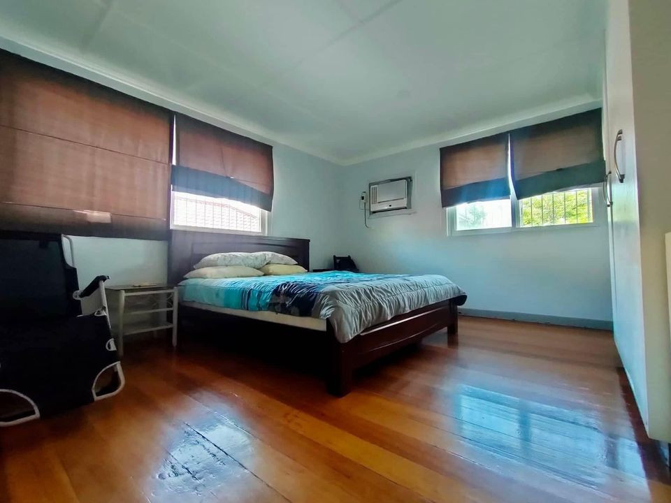 House for sale photo 3