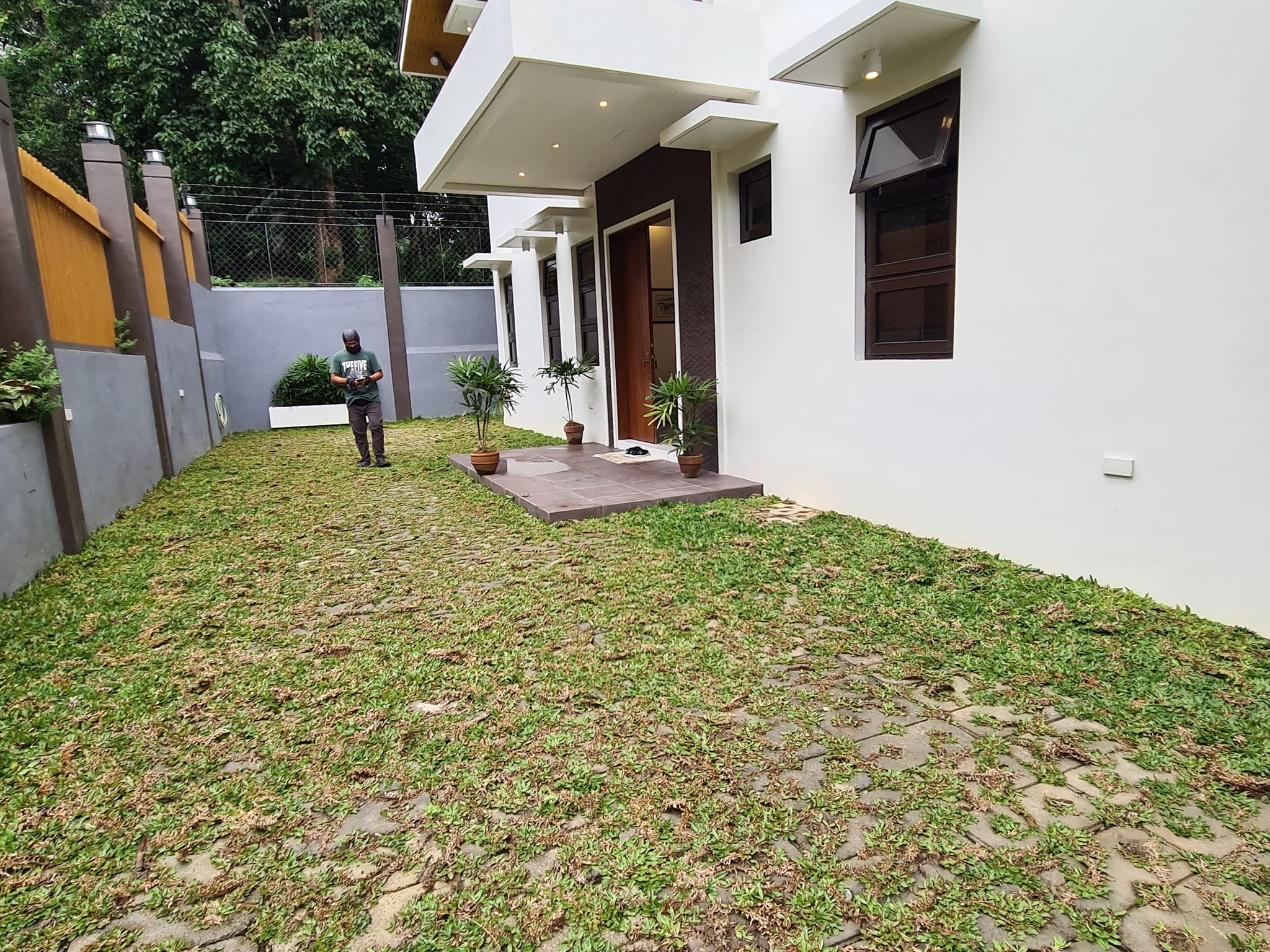HOUSE AND LOT FOR SALE IN ANTIPOLO NEAR MARIKINA, CUBAO AND PASIG CITY photo 3