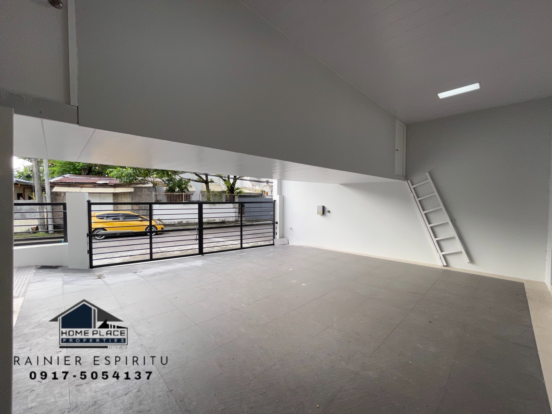 Extravagant Modern Brand New House & Lot for Sale photo 5