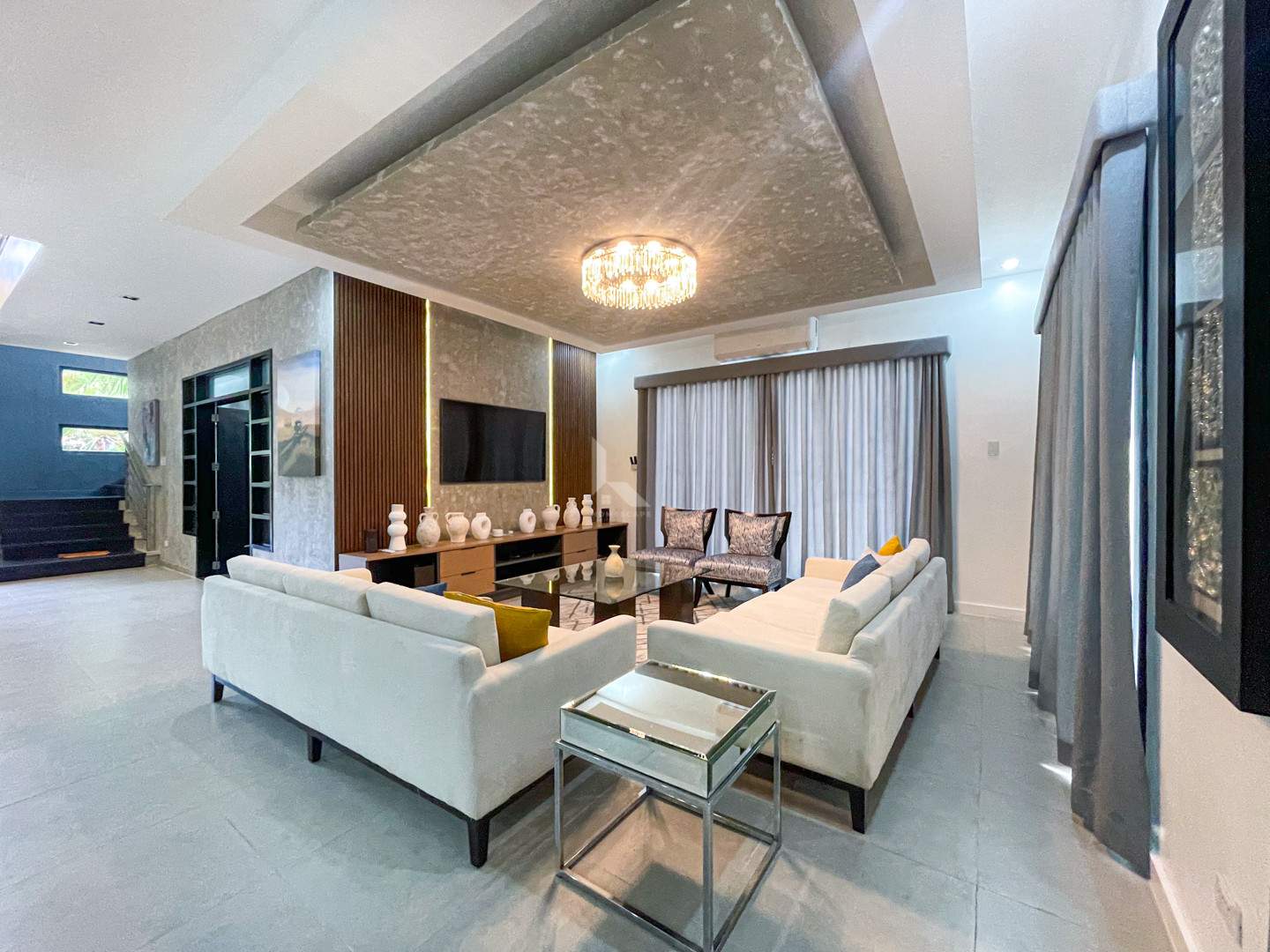 Fully Furnished Modern Smart Home in Ayala Alabang Village photo 5